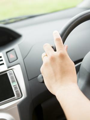 カーカバーで気持ちよくドライブに行ける